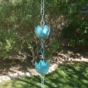 Tulip Rain Catcher .